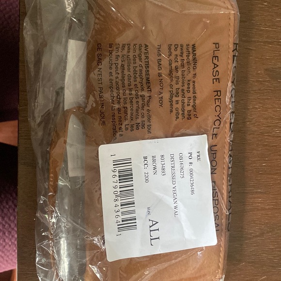 Free people distressed vegan wallet - Picture 2 of 2